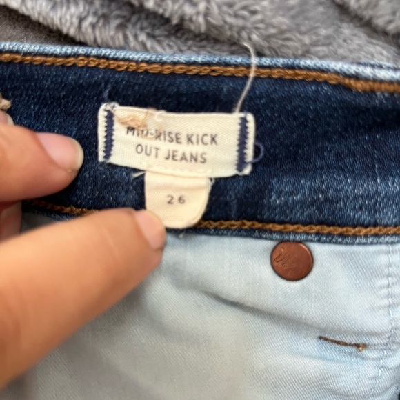 Madewell Mid-Rise Kick Out Jeans size 26 - Picture 6 of 6